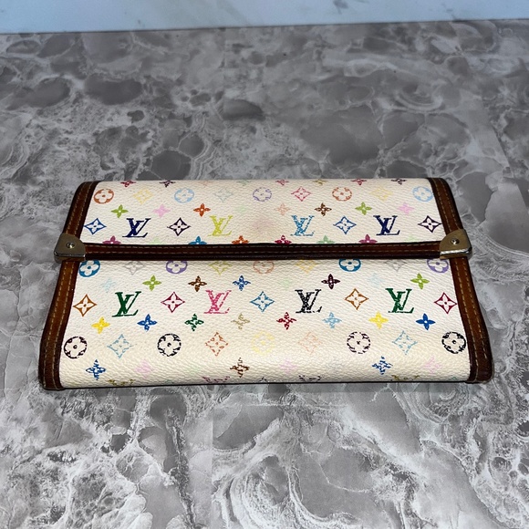 Louis Vuitton white monogram long wallet - Picture 1 of 9